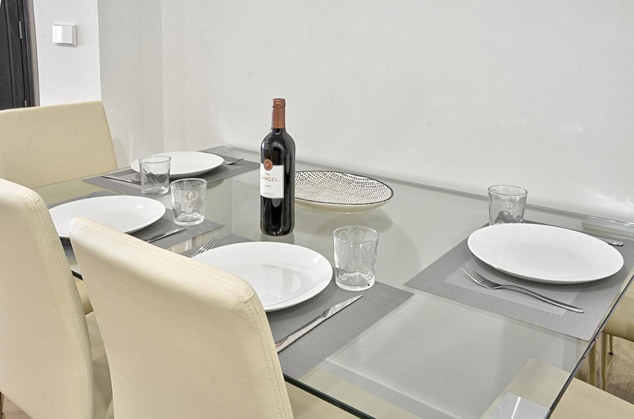 Apartamento De Dos Dormitorios En Triana Sevilla Exteriér fotografie